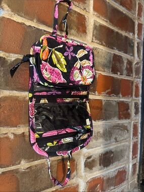 Vera Bradley Quilted Hanging Travel Organizer in Black with Pink & Green Floral